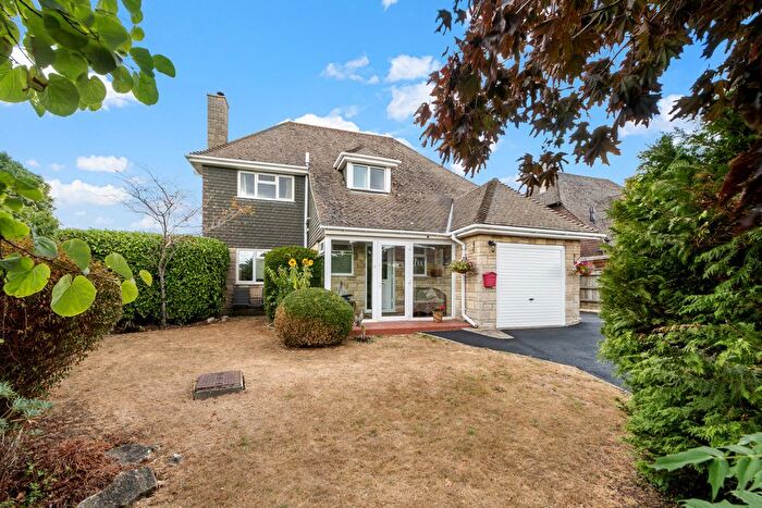 3 Bedroom Detached House For Sale In Sandilands Close, Gillingham, SP8