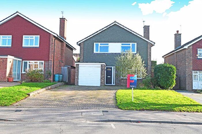 4 Bedroom Detached House For Sale In The Landway, Bearsted, Maidstone, ME14