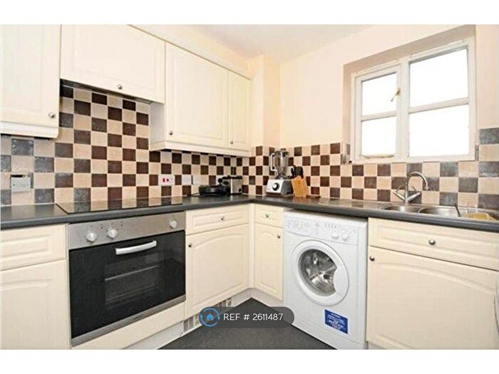 2 Bedroom Flat To Rent In Otter Close, London, E15