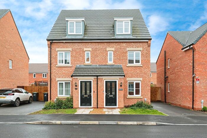 3 Bedroom Town House For Sale In Harvest Way, Littleport, Ely, CB6