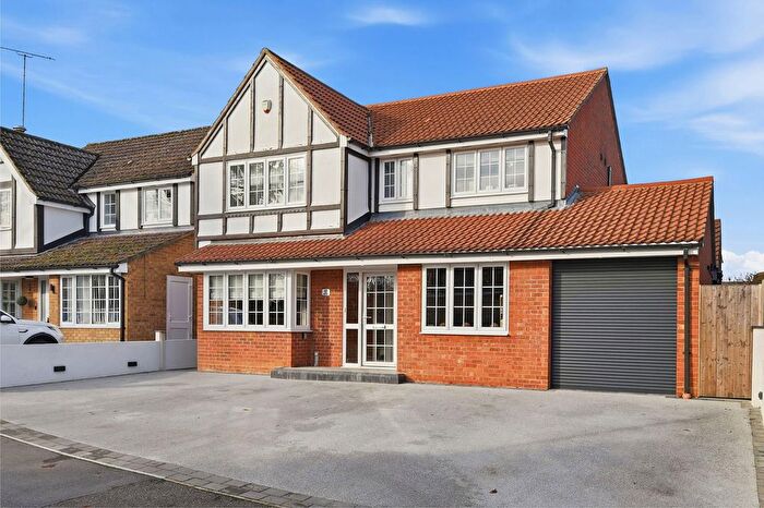 4 Bedroom Detached House For Sale In Birchalls, High Lane, Stansted, CM24
