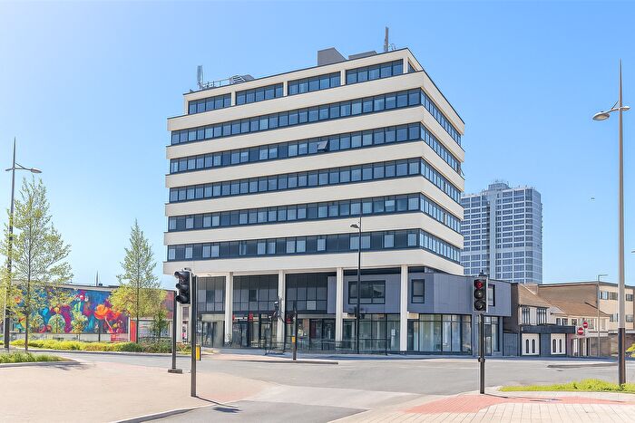 1 Bedroom Flat For Sale In Fleming Way, Swindon, SN1