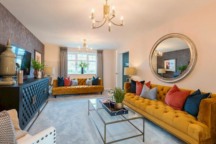 5 Bedroom Detached House For Sale In Curlieu Close, Hampton Magna, Warwick, CV35