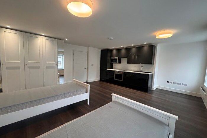 Studio To Rent In A Drapery, Northampton, NN1