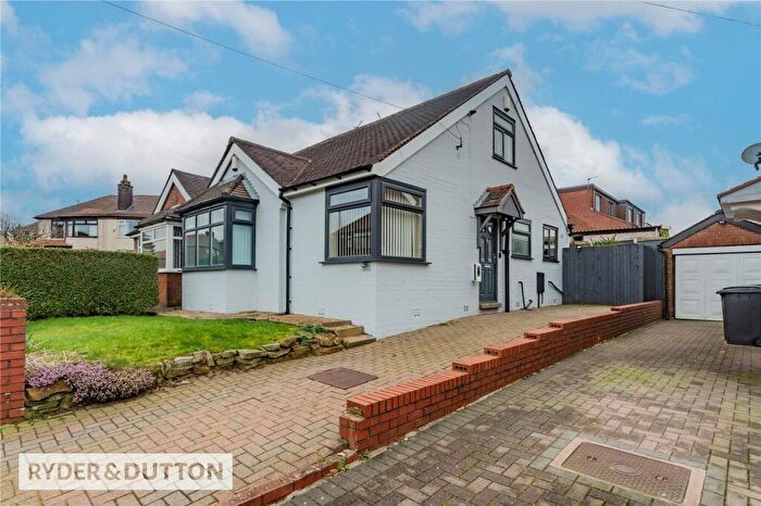 3 Bedroom Semi-Detached Bungalow For Sale In Loughrigg Avenue, Thornham, Royton, Oldham, OL2