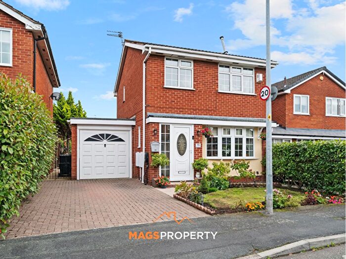 3 Bedroom Detached House For Sale In Addingham Avenue, Widnes, WA8