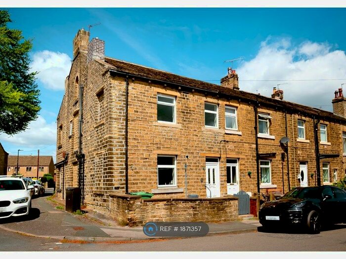 2 Bedroom Terraced House To Rent In Bradshaw Road, Honley, Holmfirth, HD9