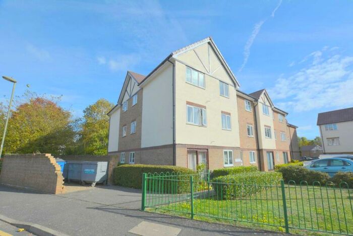 1 Bedroom Flat To Rent In Eagle Drive, London, NW9