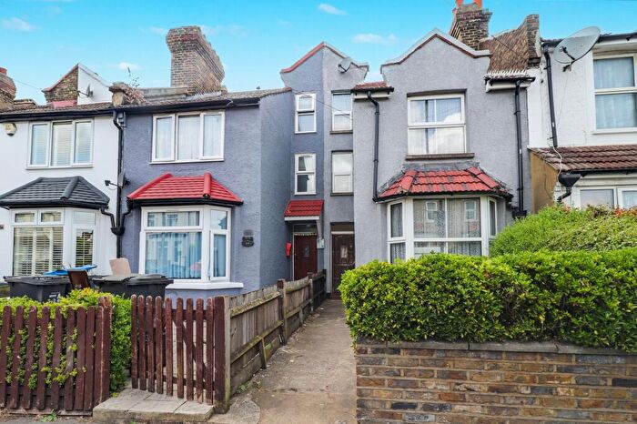 5 Bedroom Terraced House To Rent In Bensham Lane, Thornton Heath, CR7