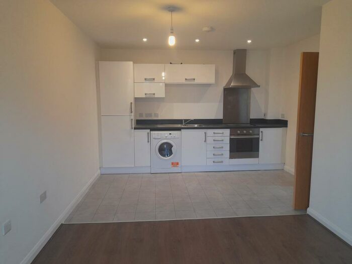 1 Bedroom Apartment To Rent In Medlock Place, Droylsden, M43