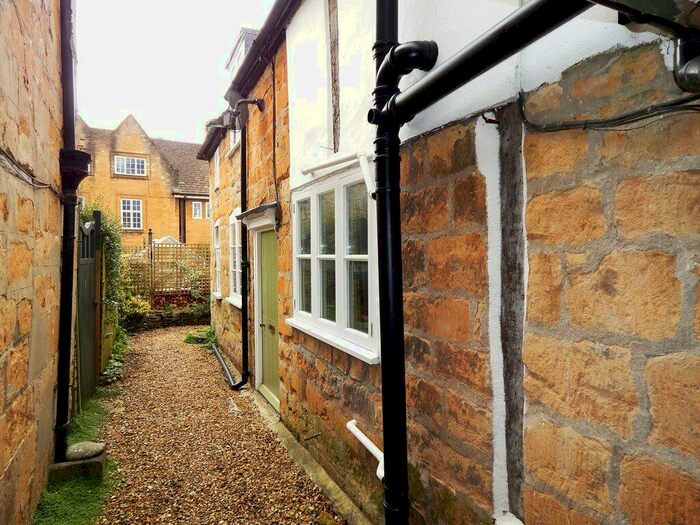1 Bedroom Terraced House To Rent In Greenhill, Sherborne, DT9