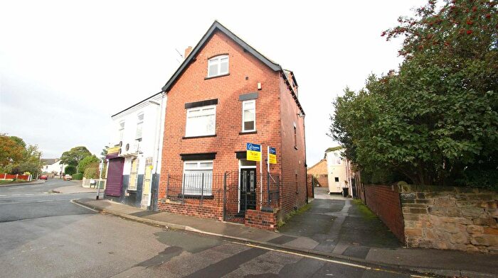 3 Bedroom End Of Terrace House To Rent In Woodman Street, Halton, Leeds, LS15