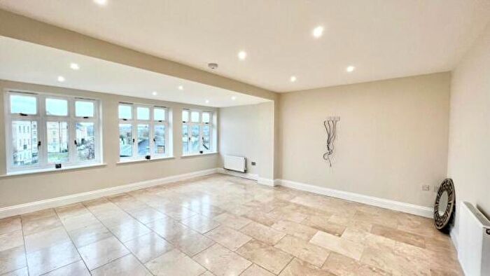 4 Bedroom Penthouse To Rent In High Street, Upton, Northampton, NN5