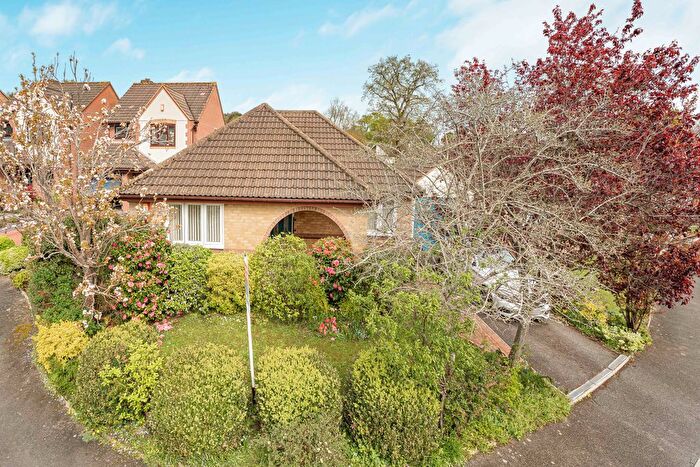 3 Bedroom Detached Bungalow For Sale In The Oaks, Bovey Tracey, TQ13