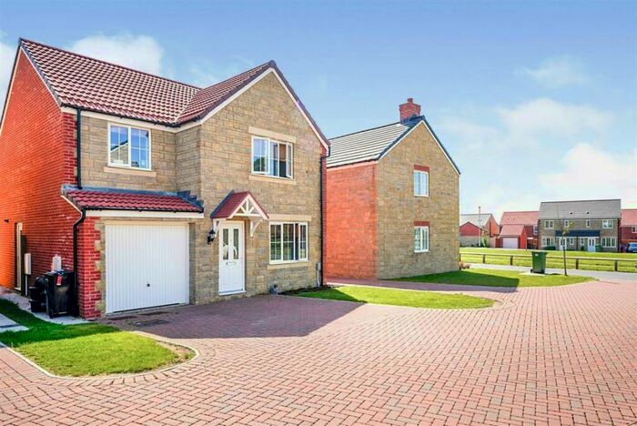 4 Bedroom House To Rent In Wrag View, Highworth, Swindon, SN6