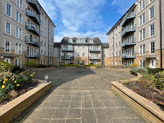 2 Bedroom Flat To Rent In Waters Edge, Portishead, BS20