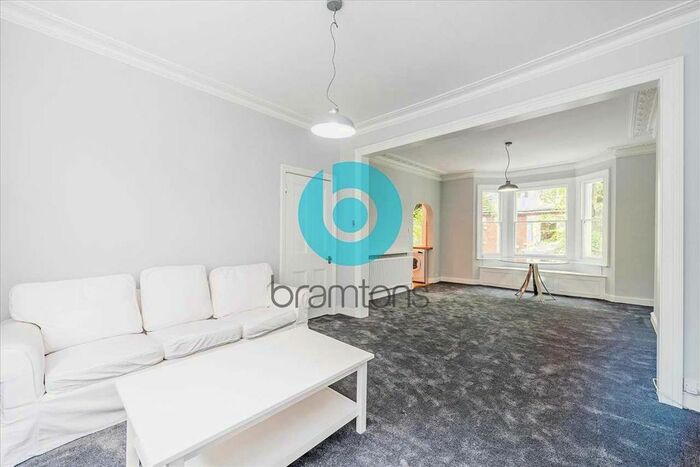 2 Bedroom Flat To Rent In Upham Park Road, London, W4