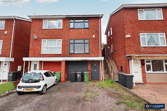 2 Bedroom Semi Detached House For Sale In Salisbury Drive, Nuneaton, CV10