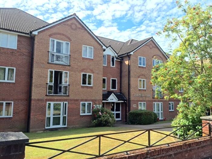 2 Bedroom Flat To Rent In Tennyson Court, Southampton, SO17
