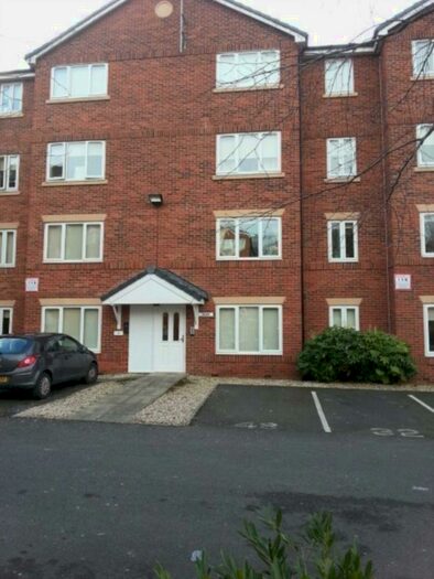 2 Bedroom Apartment To Rent In Woolton, Merseyside, L25