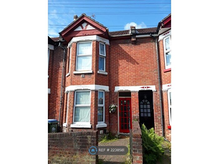 3 Bedroom Terraced House To Rent In Charlton Road, Southampton, SO15
