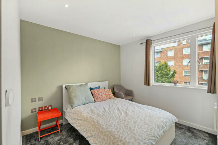 2 Bedroom Flat To Rent In Abbey Road, St John's Wood, NW8