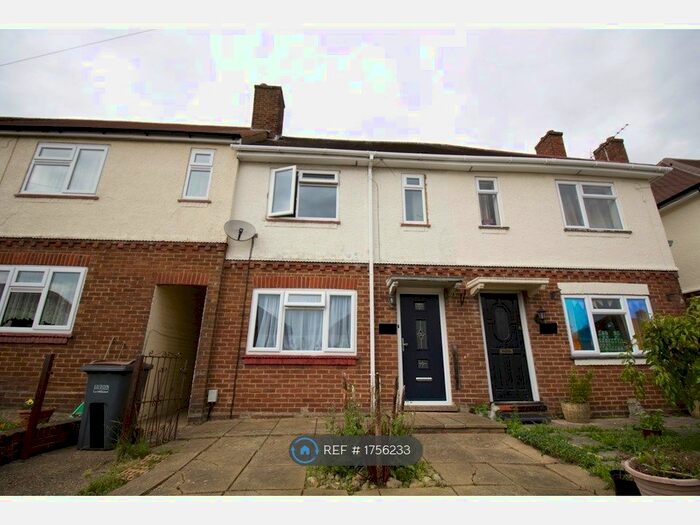 2 Bedroom Terraced House To Rent In Putteridge Road, Luton, LU2