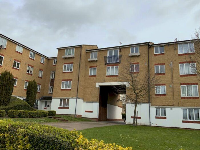 1 Bedroom Property To Rent In Dadswood, Harlow, Essex, CM20