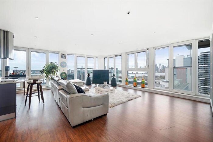 2 Bedroom Penthouse To Rent In The Oxygen, Royal Victoria Dock, E16