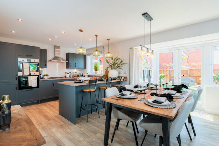 4 Bedroom Detached House For Sale In Field Lane, Boulton Moor, DE24
