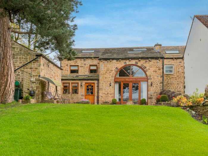 4 Bedroom Barn Conversion For Sale In Carla Beck Barn, Carleton, Skipton, BD23