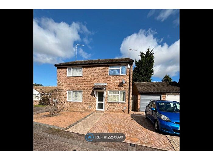 2 Bedroom Semi-Detached House To Rent In Manorfield Close, Northampton, NN3