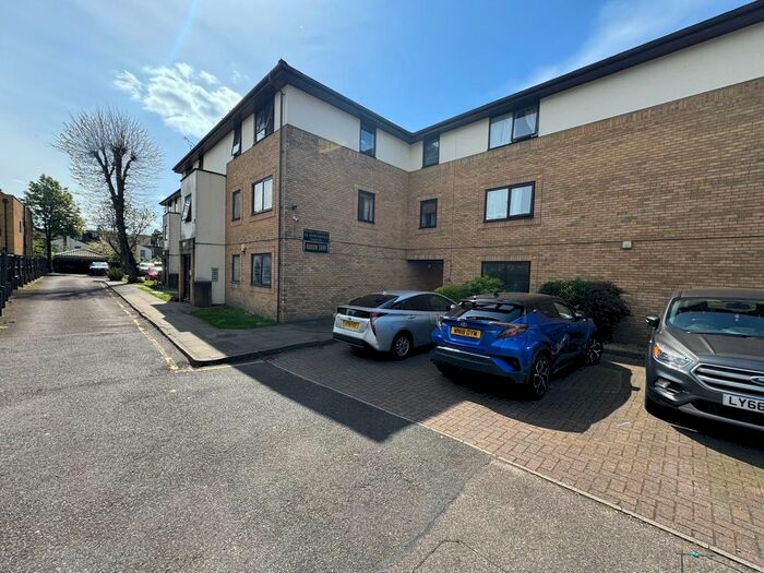 2 Bedroom Flat To Rent In Jackson Court, Romford Road, London, E7