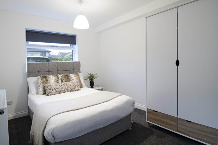 1 Bedroom Semi-Detached House To Rent In Fircroft, Bicester, OX26