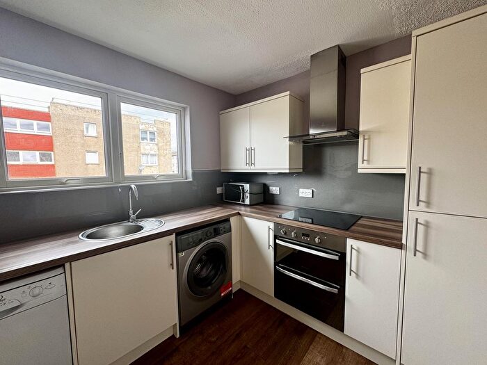 1 Bedroom Flat To Rent In Bonnyview Drive, Aberdeen, AB16