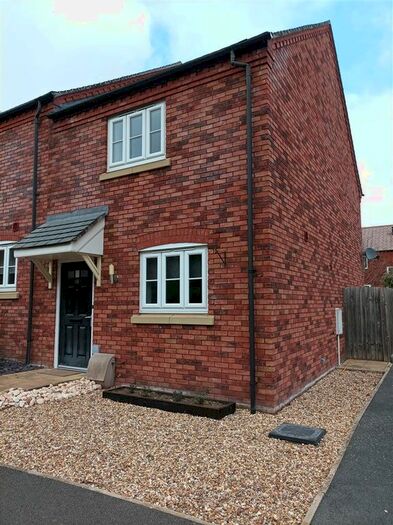 2 Bedroom End Of Terrace House For Sale In Desjardins Way, Pershore, WR10