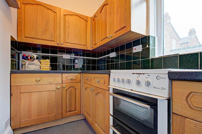 3 Bedroom Terraced House For Sale In Kings Road, Old Trafford, Manchester, M16