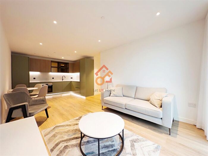 2 Bedroom Flat To Rent In Iris House, Cedrus Avenue, Southall, UB1