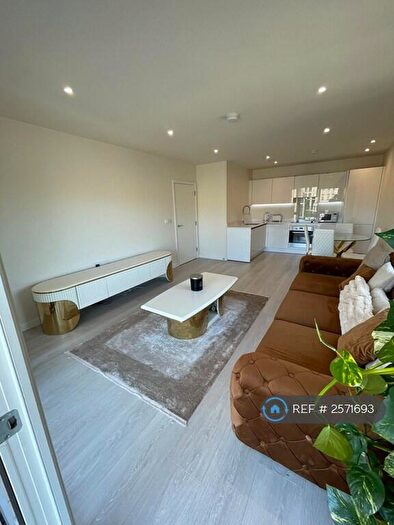 1 Bedroom Flat To Rent In Yarrow Apartments, London, NW7