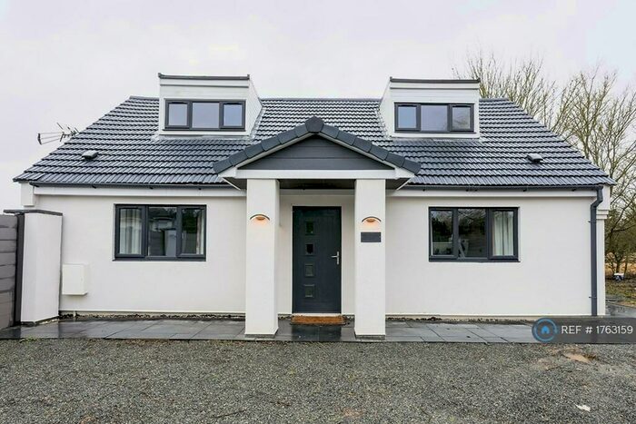 3 Bedroom Detached House To Rent In Potton Road, St. Neots, PE19