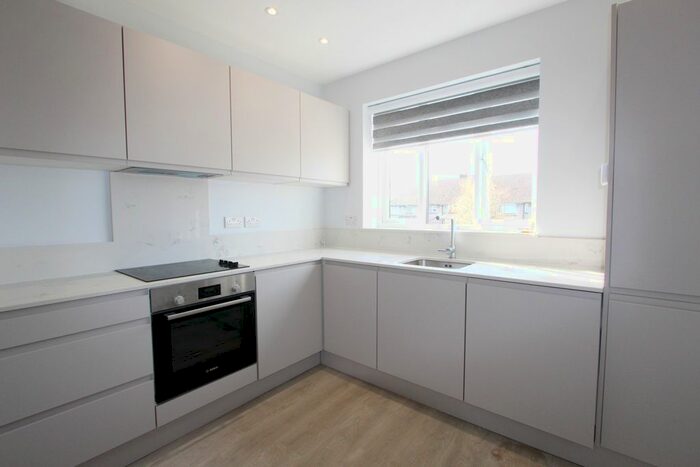 2 Bedroom Flat To Rent In Deans Lane, Edgware, HA8