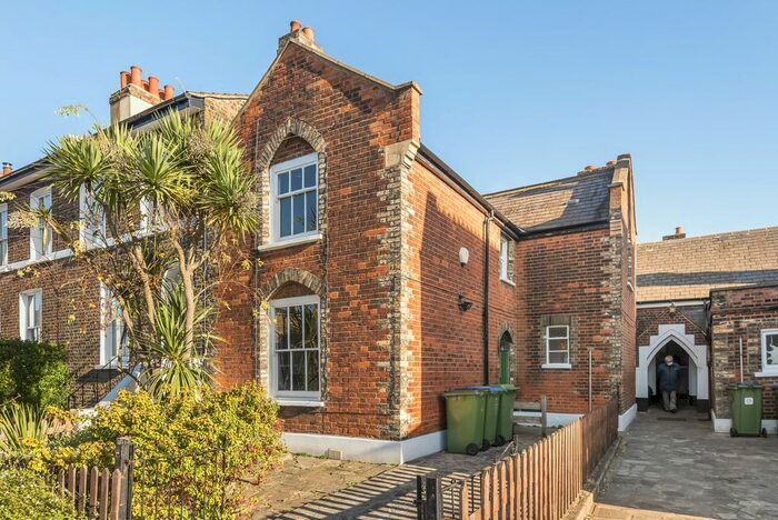 3 Bedroom Cottage To Rent In Reynolds Place, London, SE3