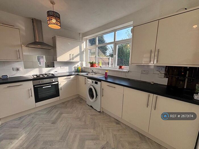 2 Bedroom Semi Detached House To Rent In Doncaster, Doncaster, DN5