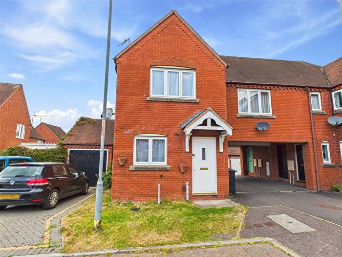 2 Bedroom End Of Terrace House For Sale In Newark Green, Worcester, Worcestershire, WR4