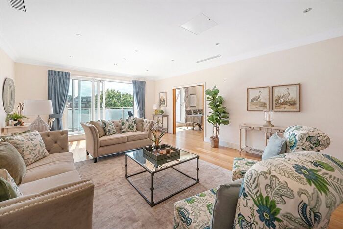 3 Bedroom Flat For Sale In Kemerton Road, Beckenham, BR3