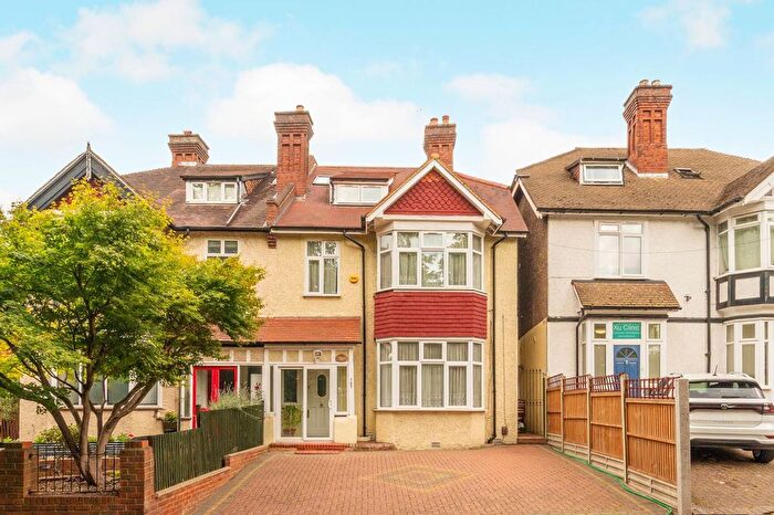 7 Bedroom Semi-detached House For Sale In Sanderstead Road, Sanderstead, South Croydon, CR2