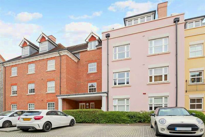 2 Bedroom Flat To Rent In St Agnes Place, Chichester, PO19
