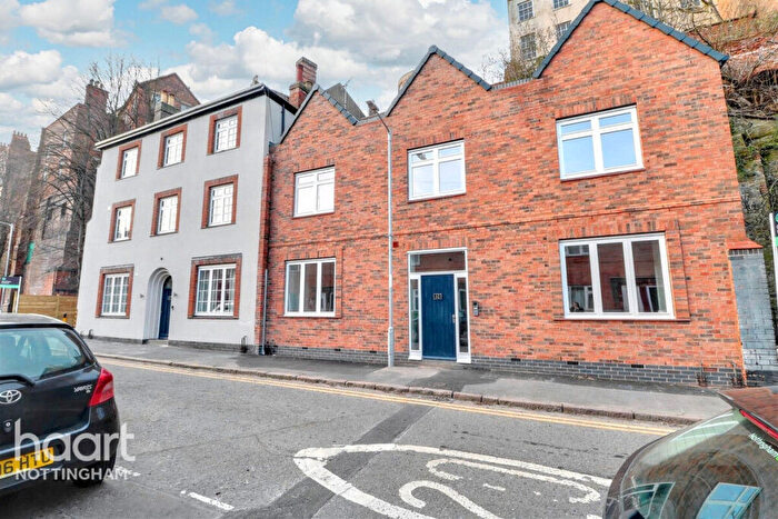 4 Bedroom Block Of Apartments For Sale In Cliff Road, Nottingham City Centre, NG1