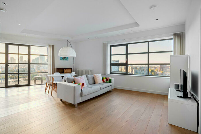 2 Bedroom Apartment To Rent In Hope Street, London, E14