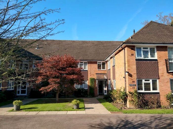 2 Bedroom Flat To Rent In Westfield Park, Pinner, HA5